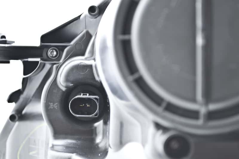 Hella — Hella 2008-2011 Mercedes-Benz ML320 Headlight Assembly - view 6