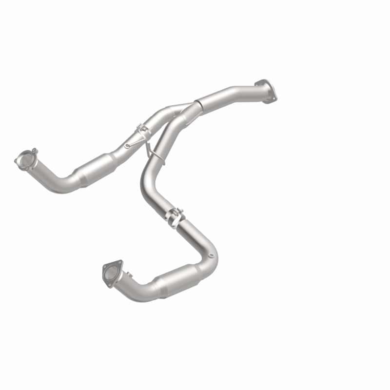 Magnaflow — Magnaflow 11-15 Chevrolet Silverado 2500 HD 6.0L Direct Fit Converter
California - view 8