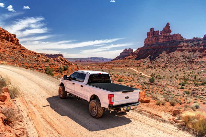 Truxedo — Truxedo 2020 Jeep Gladiator 5ft Sentry CT Bed Cover - view 32