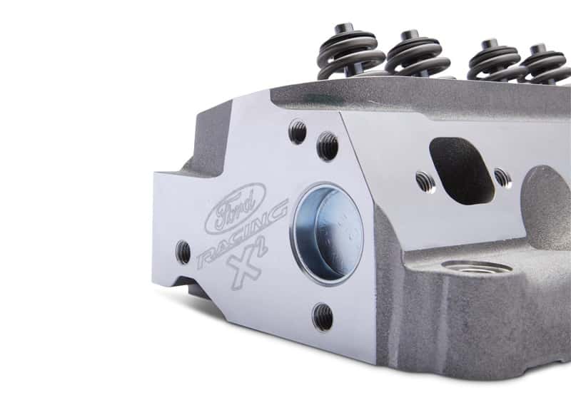 Ford Racing — Ford Racing 302/351W X2 Street Cruiser Assembled Aluminum Cylinder Head 64CC
Cylinder Head - view 4