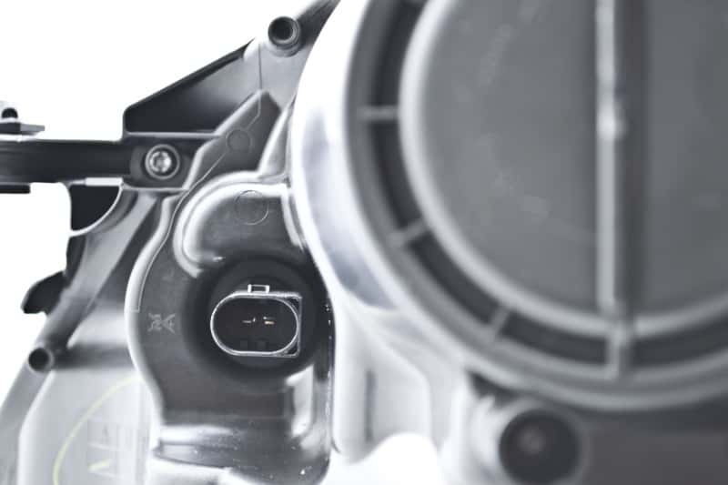 Hella — Hella 2008-2011 Mercedes-Benz ML320 Headlight Assembly - view 19