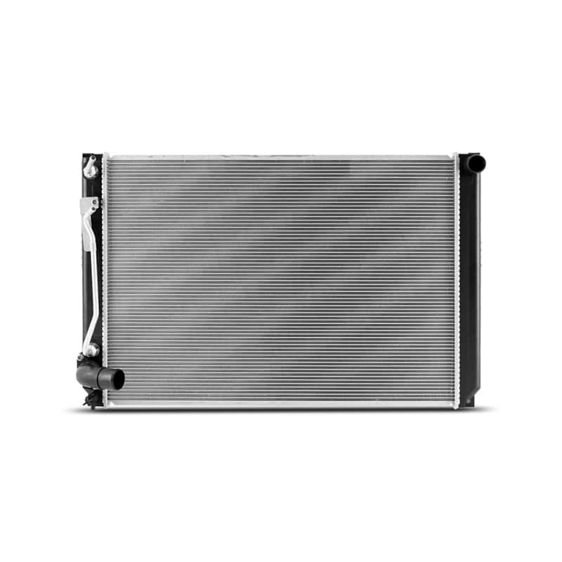 Mishimoto — Mishimoto Toyota Sienna Replacement Radiator 2005-2006
Radiator - view 3