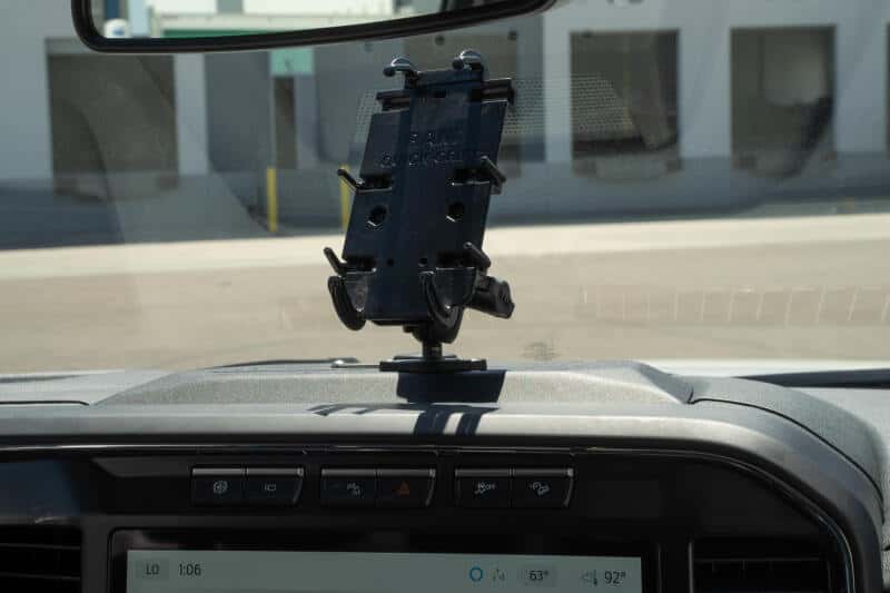 Addictive Desert Designs — Addictive Desert Designs2023+ Ford Super Duty F250/350 Dash Mount
Cell Phone Holder
Accessory - view 5