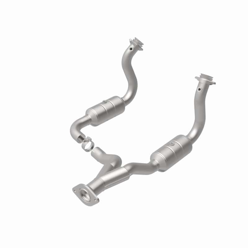 Magnaflow — Magnaflow 08-10 Ford F-350 Super Duty 6.8L Direct Fit Converter
California - view 17