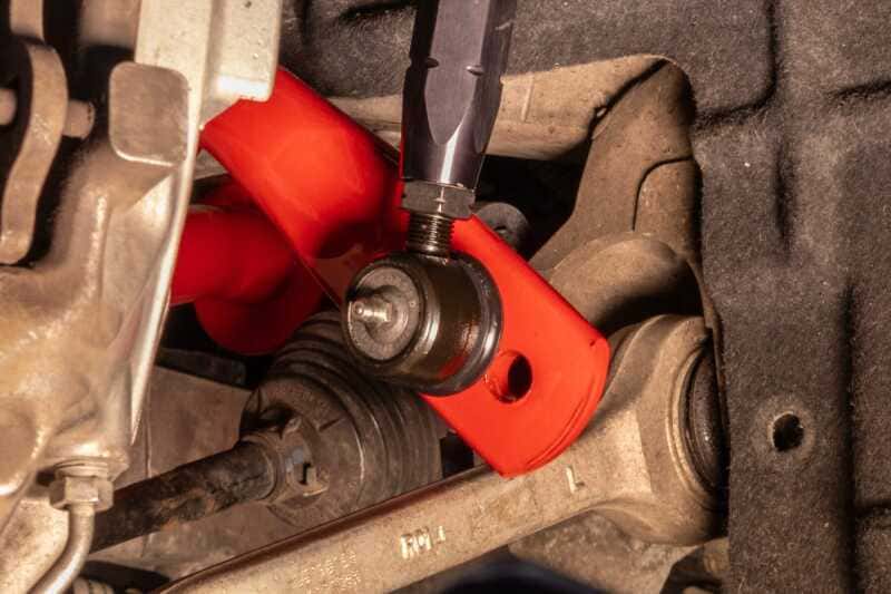 UMI Performance — UMI 16-24 Chevrolet Camaro Suspension Stabilizer Bar Link - Red
Sway Bar End Link - view 3