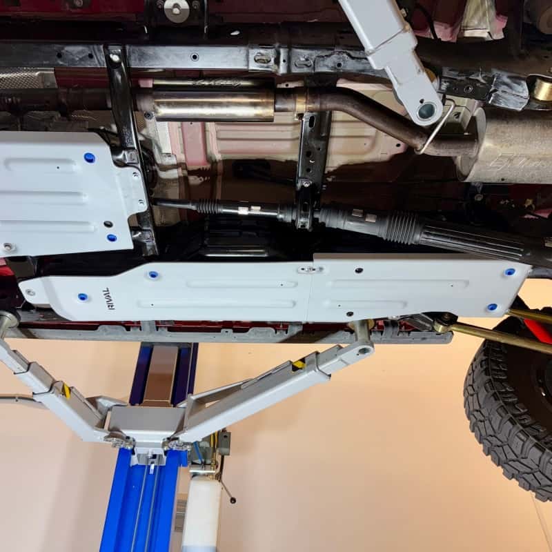 Rival 4x4 — Rival 20-26 Jeep Gladiator Aluminum Gas Tank Skid Plate - view 7
