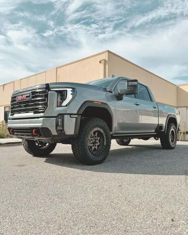 Cognito — Cognito 11-19 Chevy/GMC Silv/Sierra 2500/3500 HD 2WD/4WD 3in Premier Leveling Kit w/ Fox PSRR 2.0
Suspension Lift Kit - view 4