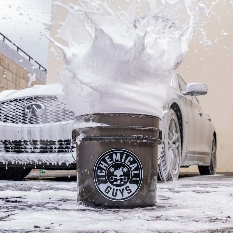 Chemical Guys — Chemical Guys Heavy Duty Detailing Bucket Smoked Black (4.5 Gal) - view 3