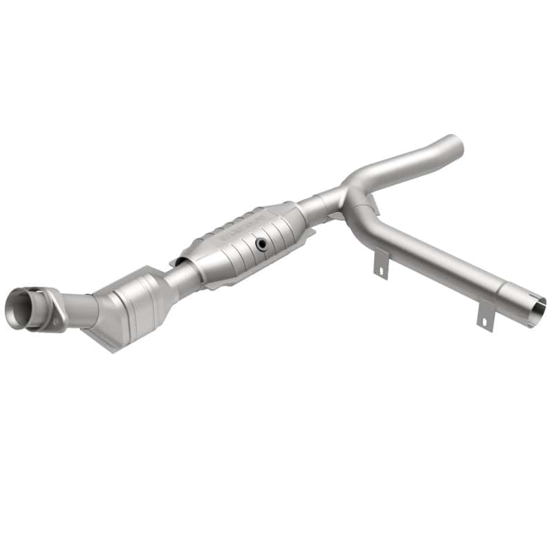 Magnaflow — MagnaFlow Conv DF Ford 02-04 F-150 4.2L
California - view 1