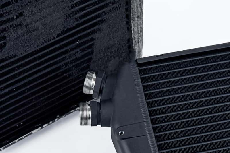 CSF — CSF Porsche 964/993 OEM+ Performance Fender Oil Cooler
CSF Oil Cooler - view 6