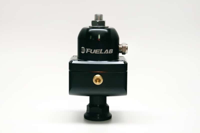 Fuelab — Fuelab 555 Carb Adjustable FPR Blocking 10-25 PSI (1) -8AN In (2) -8AN Out - Black
Fuel Pressure Reg - view 1