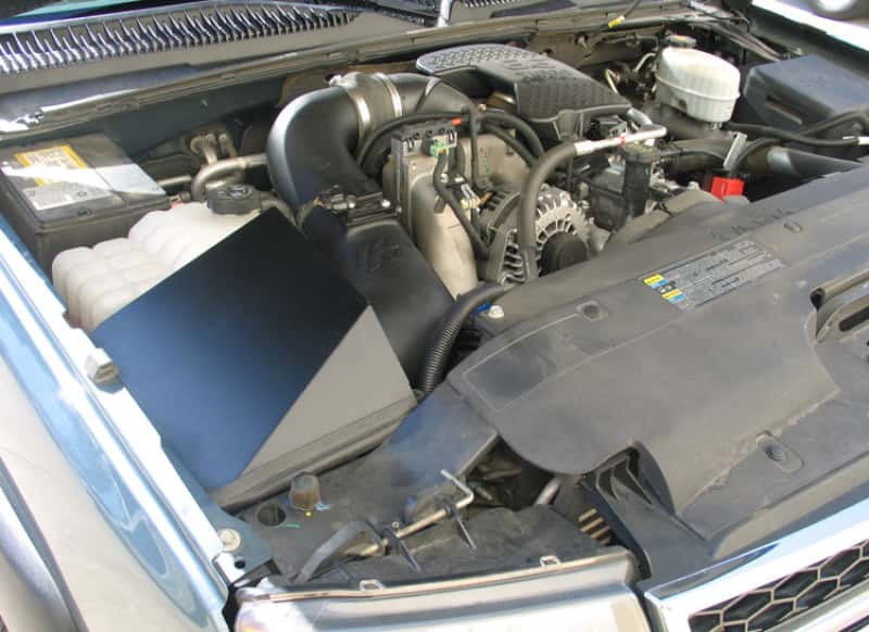 K&N Engineering — K&N 06 Chevy Silverado/GMC Sierra 2500HD/3500 V8-6.6L Performance Intake Kit
Performance Air Inta
Air Intake System - view 3