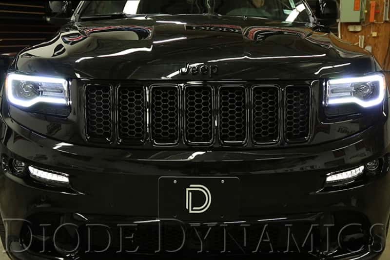 Diode Dynamics — Diode Dynamics 14-21 Jeep Grand Cherokee Switchback LED Halos - view 3
