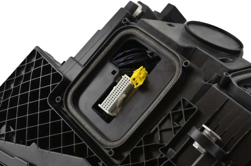 Hella — Hella Mercedes-Benz E-Class Headlamp Rh Led Dyn - view 18