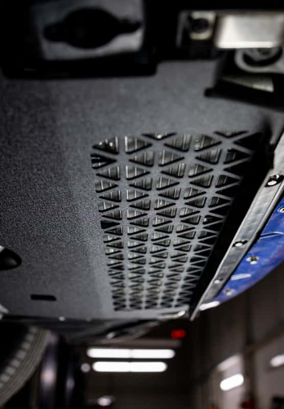 Mishimoto — Mishimoto 2021+ BMW G80/G82/G87 M2/M3/M4 Skid Plate Engine - Wrinkle Black
Skid Plate - view 6