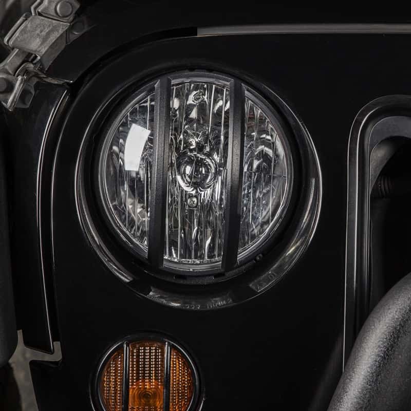 Rugged Ridge — Rugged Ridge 07-18 Jeep Wrangler JK Black Elite Pivotal Headlight Euro Guard
Head Light Guard
OFFROAD_EXTERIOR - view 8