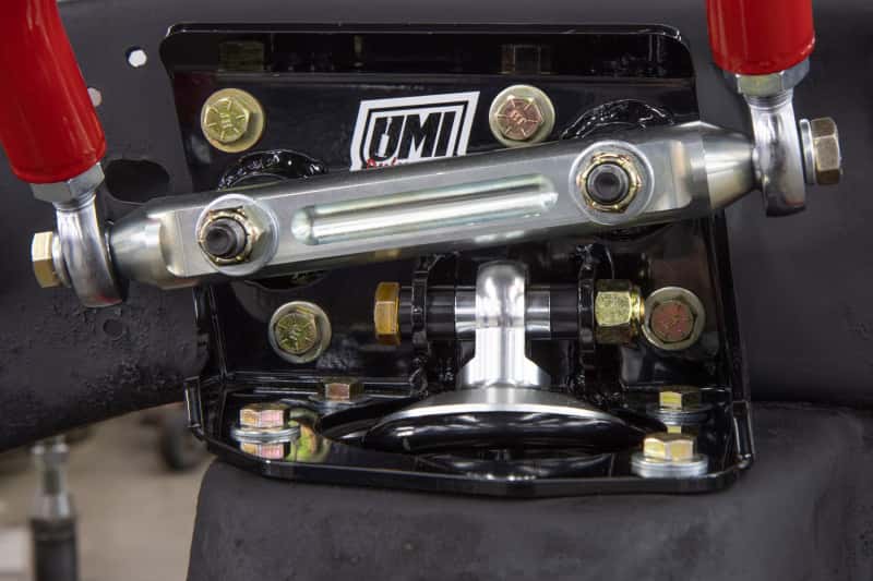 UMI Performance — UMI Performance 73-87 GM C10 CornerMax A-Arm Kit - Red
A-Arm Kit - view 5