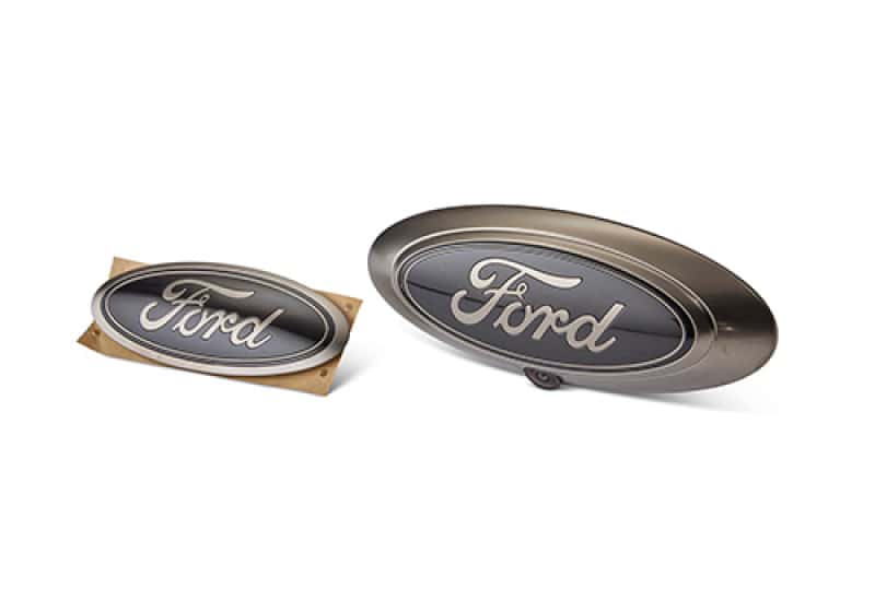 Ford Racing — Ford Racing 22-24 Maverick XL/XLT/Lariat Smoked Chrome Oval Kit
Vehicle Trim Kit - view 1
