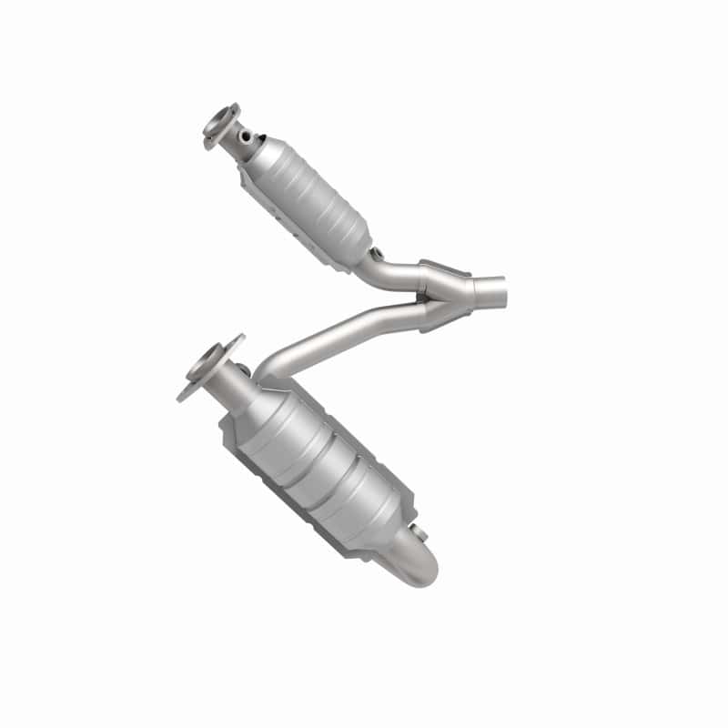 Magnaflow — MagnaFlow 06 Mitsubishi Raider Catalytic Converter DF (California)
California - view 11