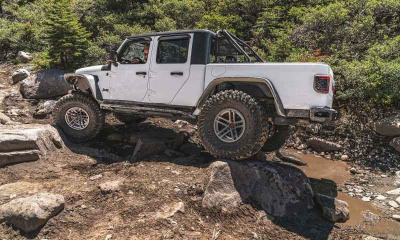 AVS — AVS 2018 Jeep Wrangler Unlimited (4-Door) Ventvisor Outside Mount Window Deflectors 4pc - Smoke
Side Window Vent
VENTVISOR 4PC - view 3