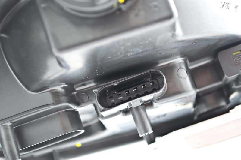 Hella — Hella 2008-2011 Mercedes-Benz ML320 Headlight Assembly - view 6