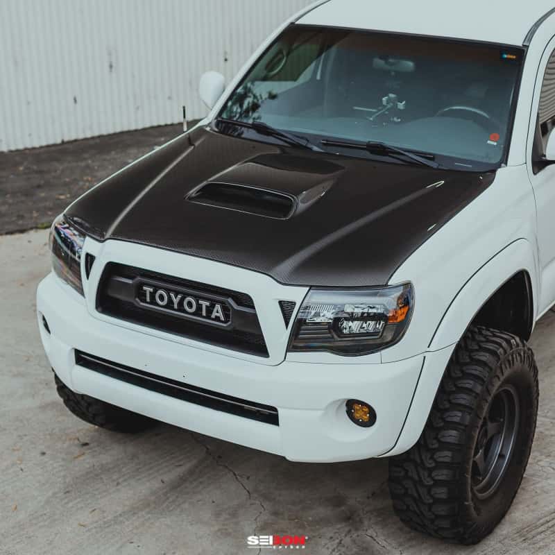Seibon — Seibon 05-11 Toyota Tacoma TR-Style Carbon Fiber Hood - view 7