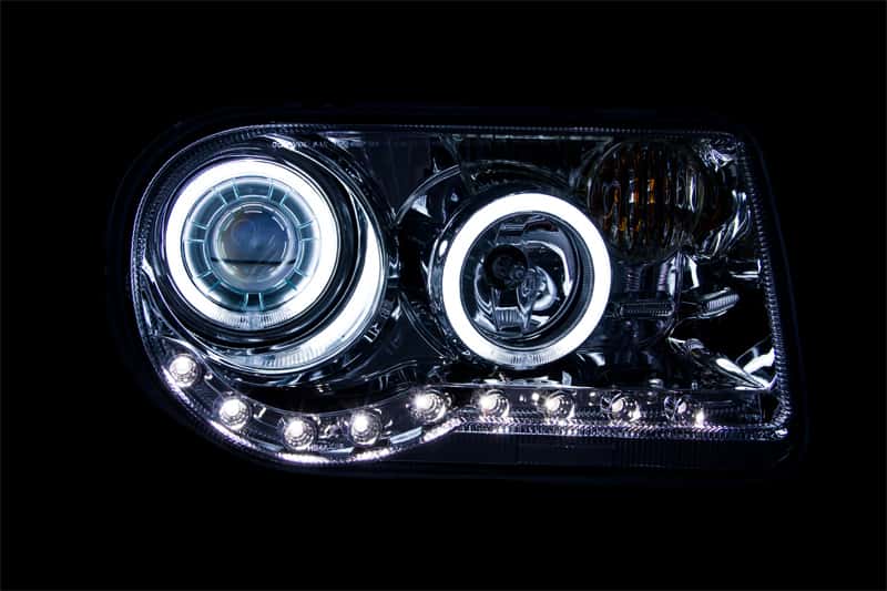 ANZO — ANZO 2005-2010 Chrysler 300C Projector Headlights w/ Halo Chrome (CCFL) G2
Head Light Set
HdLtSet - view 15
