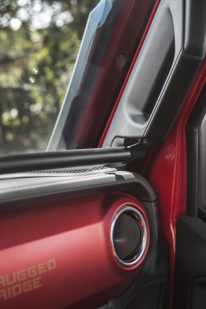 Rugged Ridge — Rugged Ridge 18-21 Jeep Wrangler/Gladiator (JL/JT) Dash Bar - Black
Cell Phone Holder
OFFROAD_INTERIOR - view 3