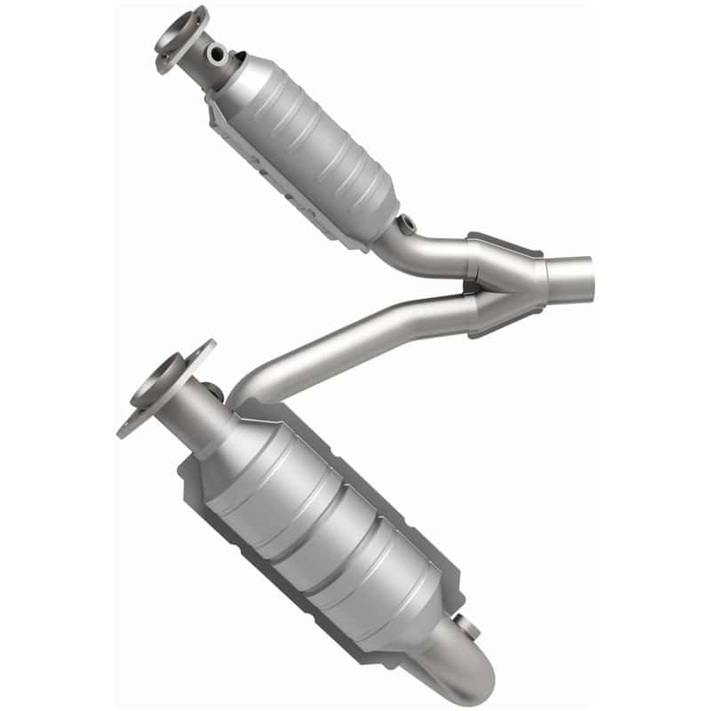 Magnaflow — MagnaFlow 06 Mitsubishi Raider Catalytic Converter DF (California)
California - view 32