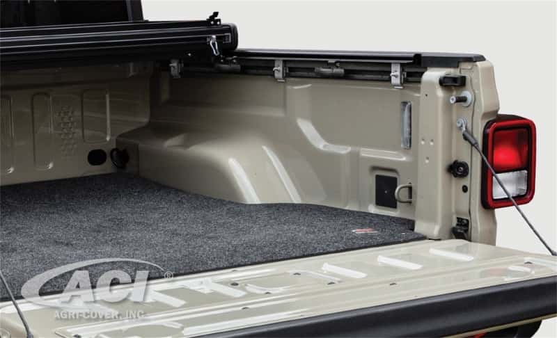 Access — Access LOMAX Tri-Fold Cover Black Urethane Finish 2020 Jeep Gladiator - 5ft Bed (w/ Trail Rail)
Tonneau Cover - view 17