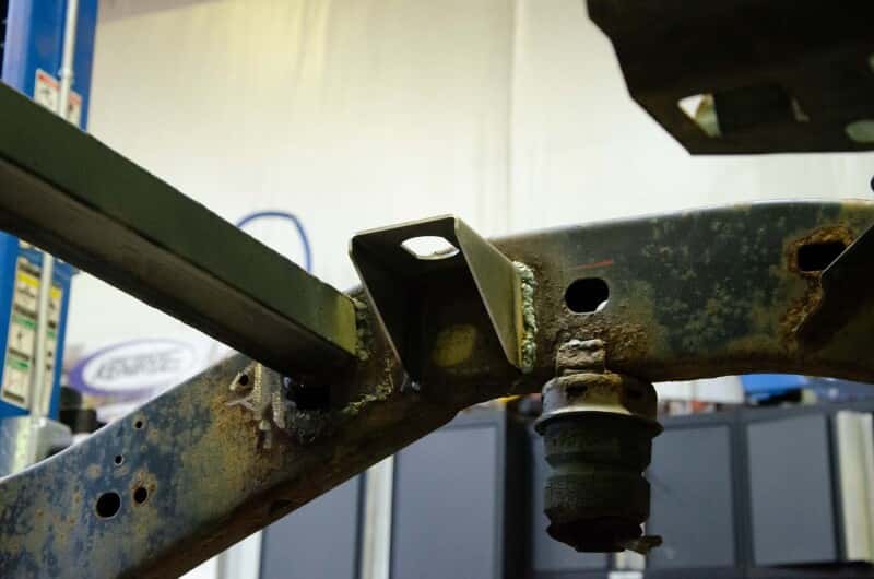 RustBuster — Rust Buster 06-10 Hummer H3 Inside Body Mount - view 5