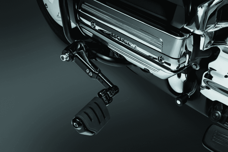 Kuryakyn — Kuryakyn Ergo III Adjustable Mount With Trident Dually ISO Pegs Gloss Black - view 2
