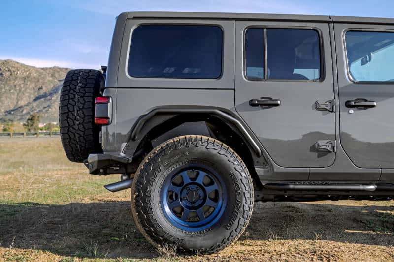 DV8 Offroad — DV8 Offroad 18-23 Jeep Wrangler JL Spec Series Tube Fenders - view 2