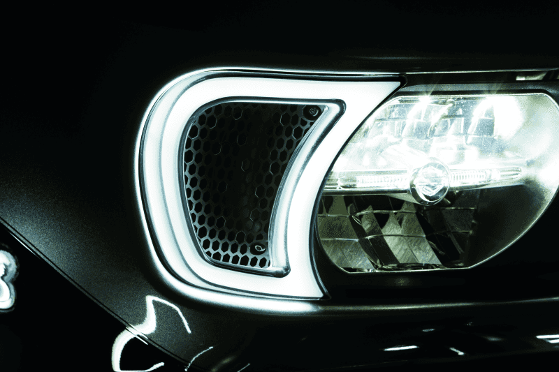 Kuryakyn — Kuryakyn Tracer Headlight Vent Accents Road Glide - view 2