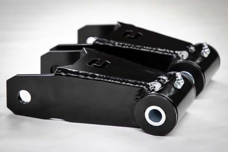 Cognito — Cognito 20-25 Chevrolet Silverado 2500 HD 1in Drop Leaf Spring Shackle
Cognito 1" Shackle - view 3