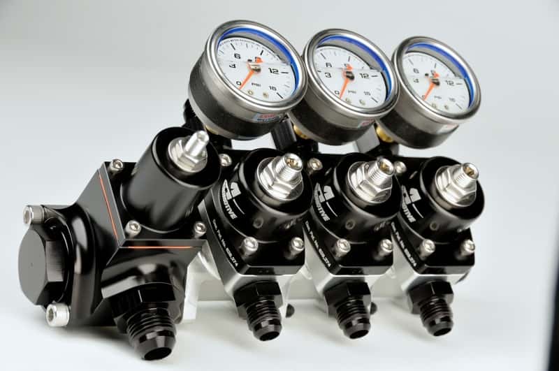 Aeromotive — Aeromotive Modular Fuel Pressure Regulator - 2 x AN-06 Outlet and 2 x AN-10 Inlet Ports
Regulator - view 13