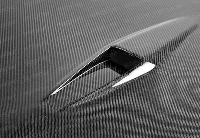 Seibon — Seibon 09-12 Nissan GTR R35 GTII-Style Carbon Fiber Hood - view 13