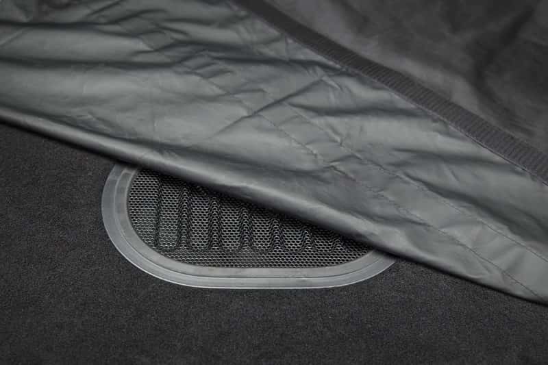 Rugged Ridge — Rugged Ridge C3 Cargo Cover W/O Subwoofer 07-18 Jeep Wrangler JKU 4 Door
Cargo Area Liner
OFFROAD_INTERIOR - view 13