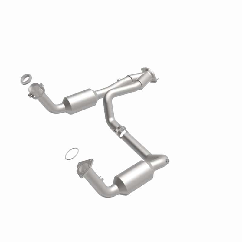 Magnaflow — MagnaFlow Conv Direct Fit OEM 2005 GMC Sierra/Chevrolet Silverado 1500/Cadillac Escalade Underbody
California - view 9