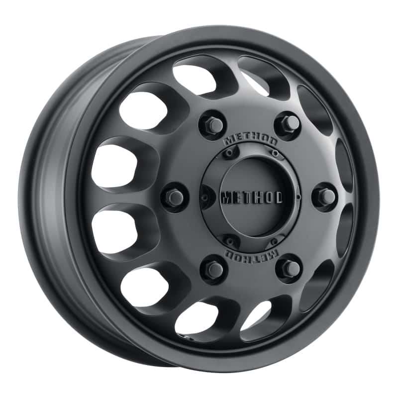 Method Wheels — Method MR901 - FRONT 16x5.5 +117mm Offset 6x205 161.04mm CB Matte Black Wheel - view 2
