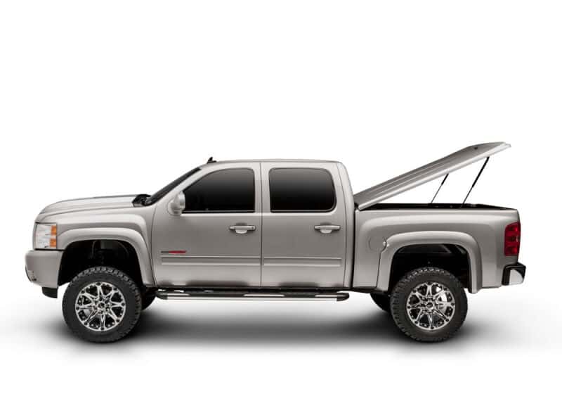 Undercover — UnderCover 15-20 Chevy Colorado/GMC Canyon 6ft Lux Bed Cover - Pull Me Over Red
LX 15-22 Cl/Cn6ft.-G - view 15