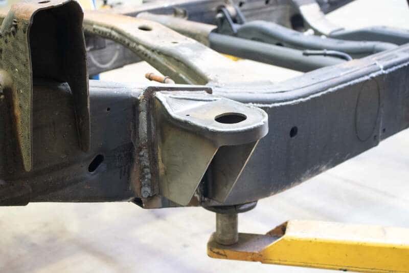 RustBuster — Rustbuster 11-18 Chevy Silverado 2500HD/3500HD Rear Cab Mount - Right - view 9