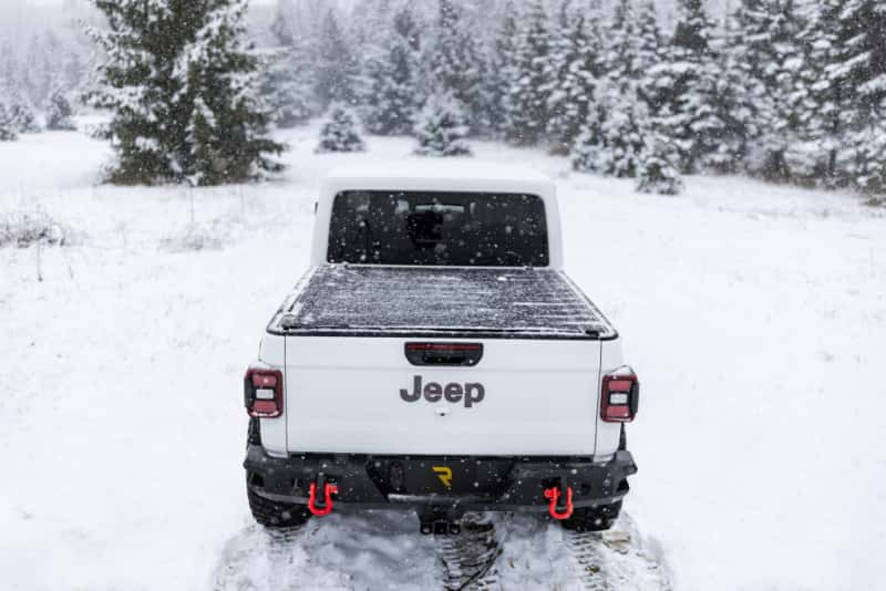 BAK — BAK 20-21 Jeep Gladiator Revolver X4s 5ft Bed Cover - view 4