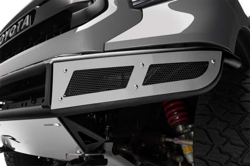 N-Fab — N-Fab M-RDS Front Bumper 06-17 Toyota FJ Cruiser - Tex. Black w/Silver Skid Plate
MRDS FB06-18FJCrsrTX - view 3