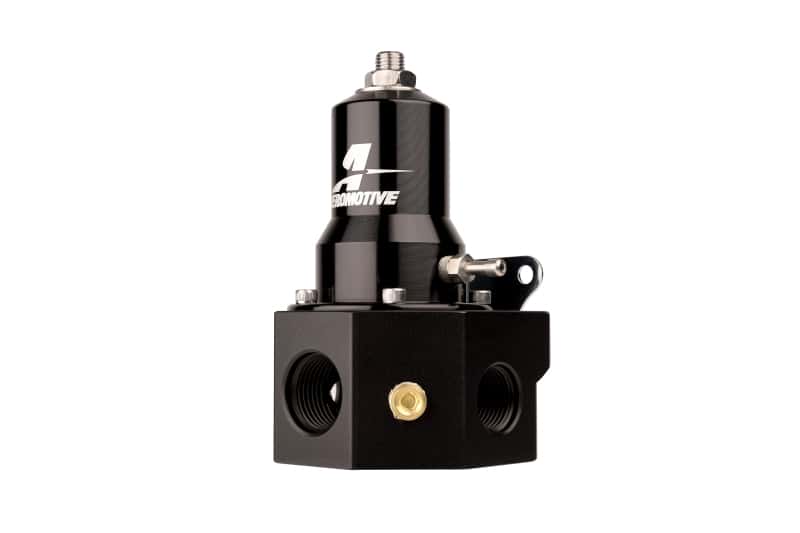 Aeromotive — Aeromotive Adjustable Fuel Pressure Regulator 30-120PSI .313 Valve -3x -8 / 1x -10 Inlet -10 Return
Fuel Regulator
Regulator - view 3