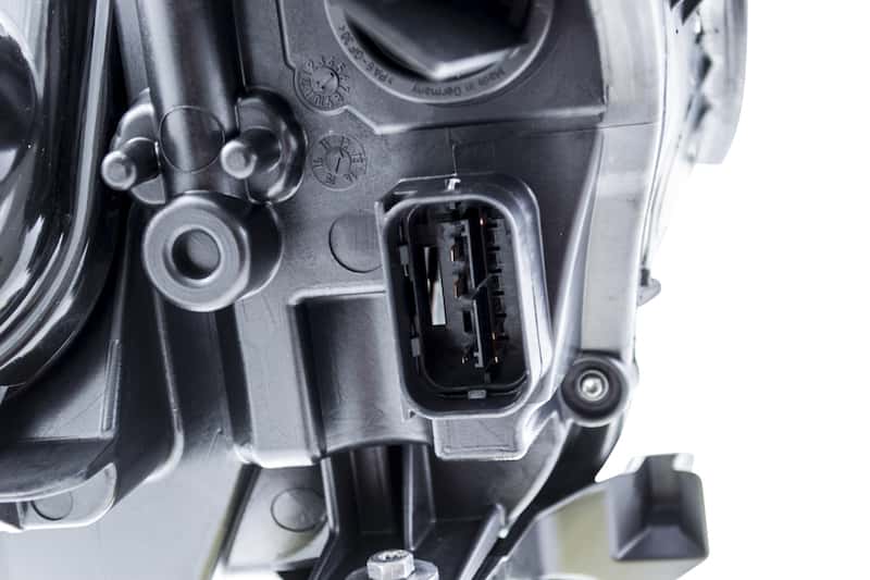 Hella — Hella 2008-2010 BMW 528i Halogen Headlight Assembly - view 7