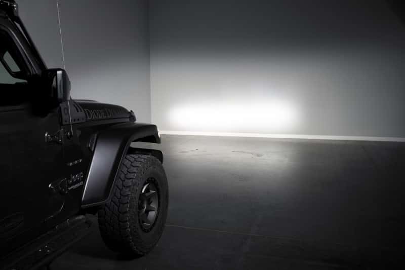 Diode Dynamics — Diode Dynamics Jeep JL SS5 4-Pod CrossLink Grille Lightbar Kit Sport - White Combo - view 6