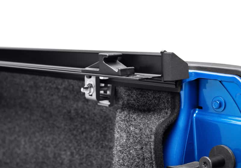 Tonno Pro — Tonno Pro19-21 Dodge RAM 1500 5.7ft Lo-Roll Tonneau Cover
Lo-Roll Bed Cover - view 17