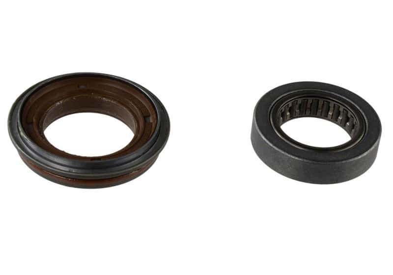 Ford Racing — Ford Racing 2015-2018 Mustang Super 8.8in IRS Axle Bearing & Seal Kit
Axle Shaft Bearing - view 10