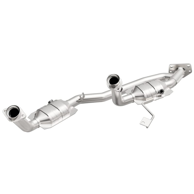Magnaflow — OEM Grade Direct-Fit Catalytic Converter